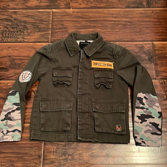 True Religion Kids Military Green Distressed Camouflage Sleeves Print Jacket - Picture 1 of 11